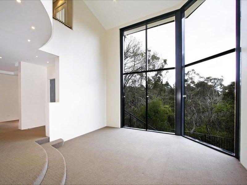 218 Oyster Bay Road - Access via Jannali Crescent, Oyster Bay - Thumbnail 8