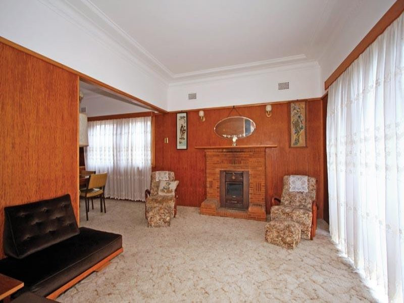 158 Parraweena Road, Miranda - Thumbnail 2