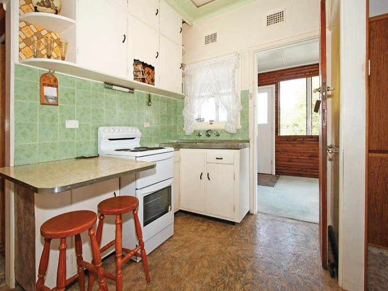 158 Parraweena Road, Miranda - Thumbnail 5