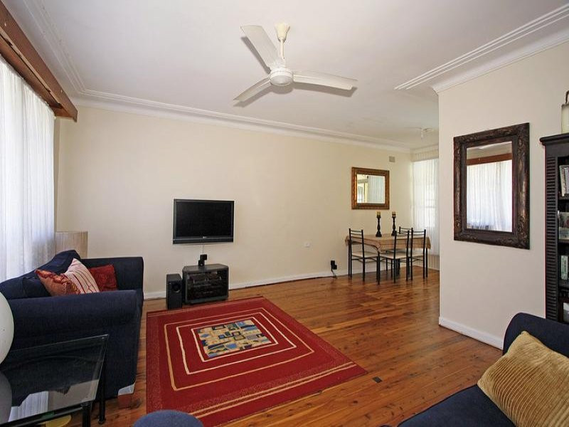 11 Honeysuckle Street, Jannali - Thumbnail 3