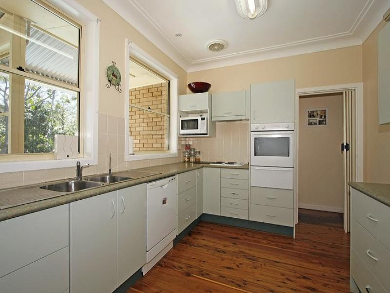 11 Honeysuckle Street, Jannali - Thumbnail 2