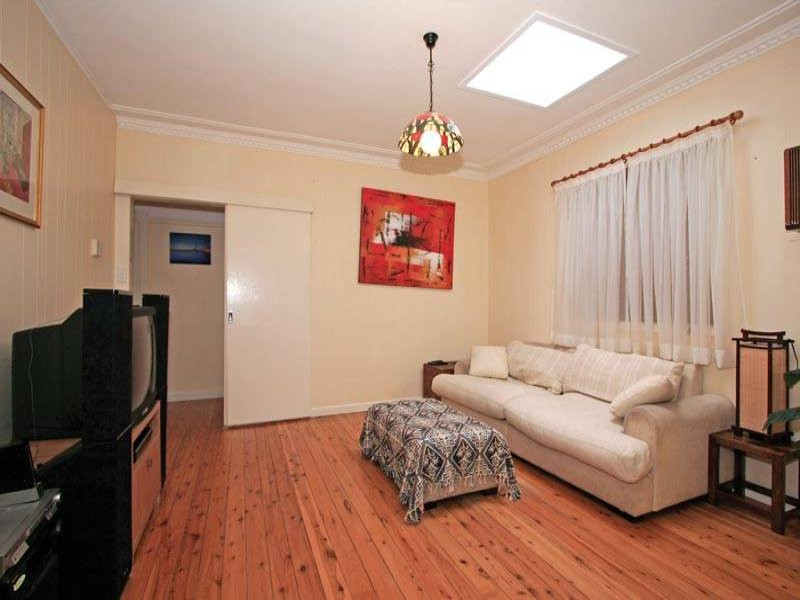 26 Eighth Avenue, Jannali - Thumbnail 3