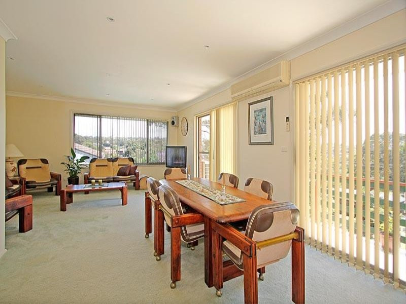 12 Peebles Avenue, Kirrawee - Thumbnail 5