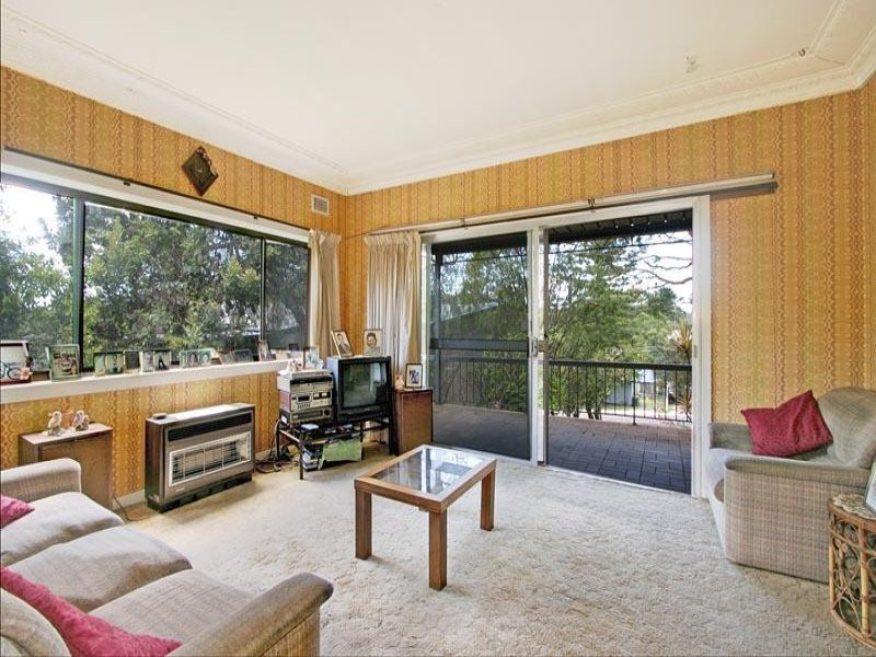 7 Loretta Avenue, Como - Thumbnail 2