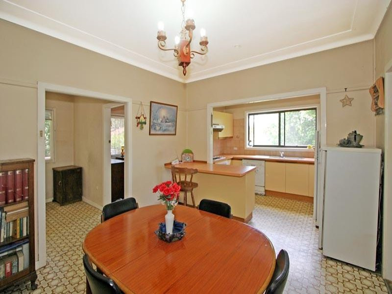7 Loretta Avenue, Como - Thumbnail 3