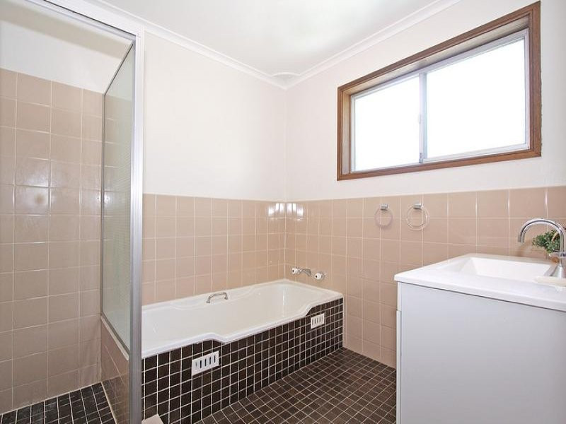 11 Karamarra Road, Engadine - Thumbnail 7