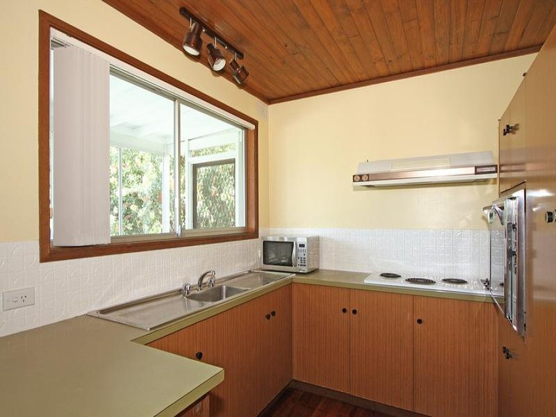 11 Karamarra Road, Engadine - Thumbnail 4