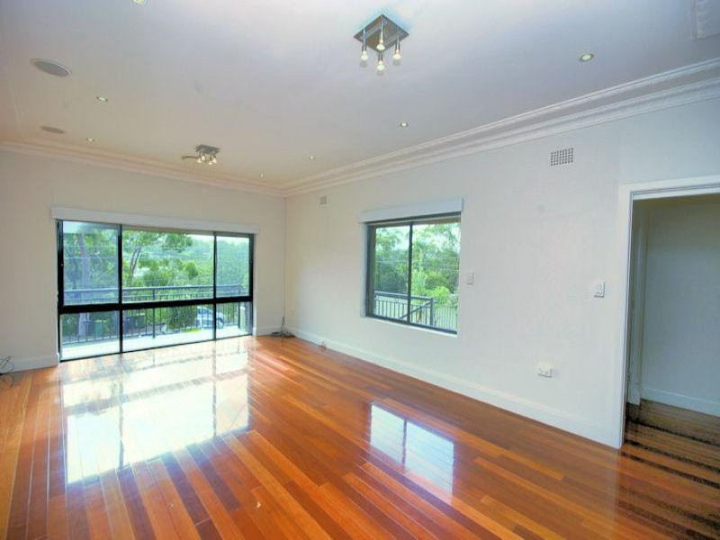 56 Riverview Road, Oyster Bay - Thumbnail 3