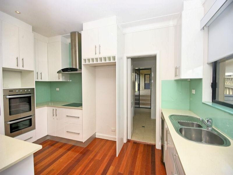 56 Riverview Road, Oyster Bay - Thumbnail 2