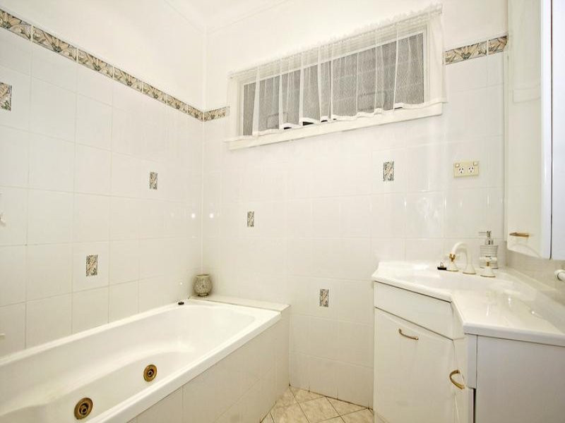 112 Woronora Crescent, Como - Thumbnail 5
