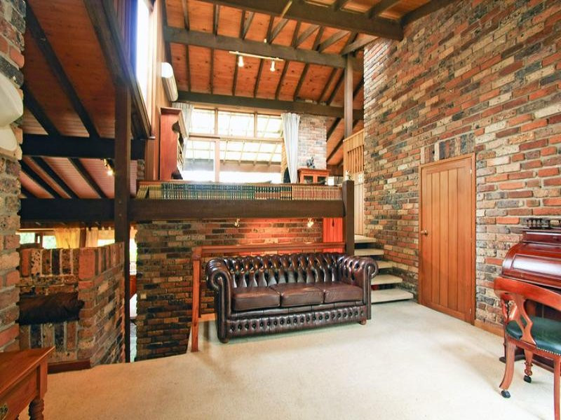 13 Buchanan Avenue, Bonnet Bay - Thumbnail 2