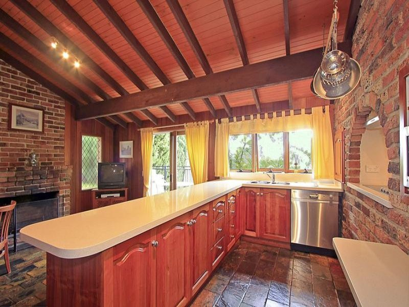 13 Buchanan Avenue, Bonnet Bay - Thumbnail 3