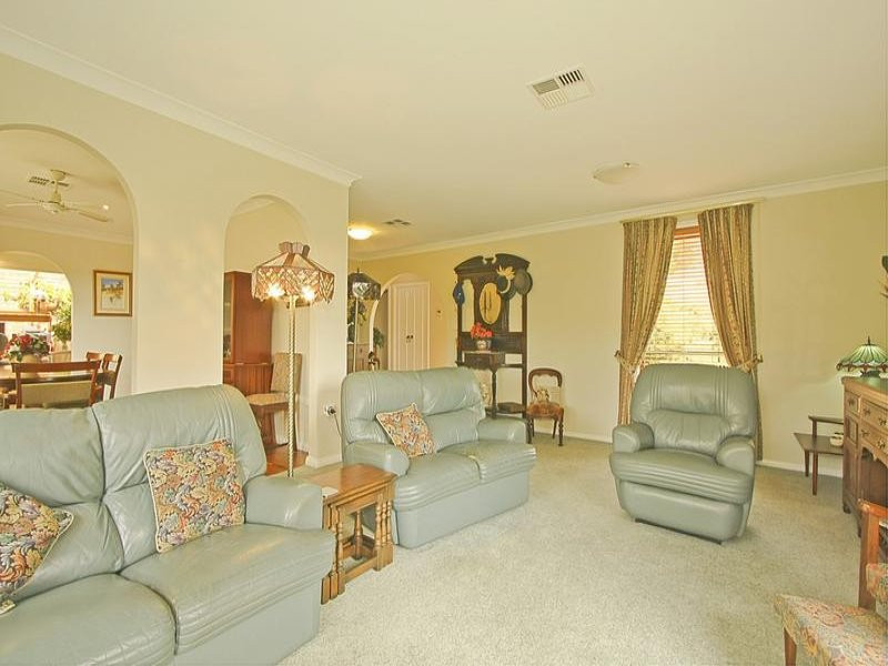 8 Anitra Avenue, Kareela - Thumbnail 7