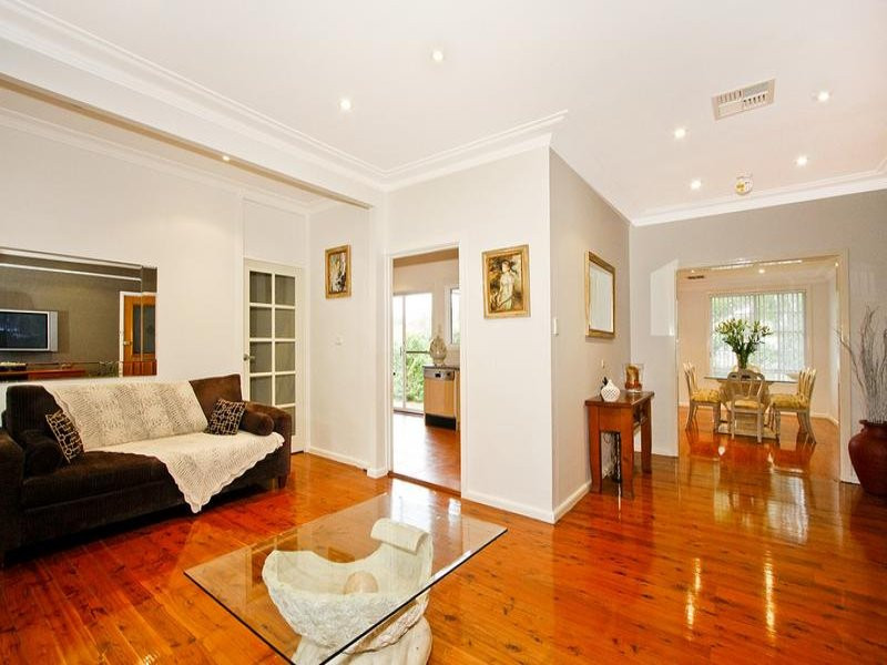 1 Borambil Place, Oyster Bay - Thumbnail 3