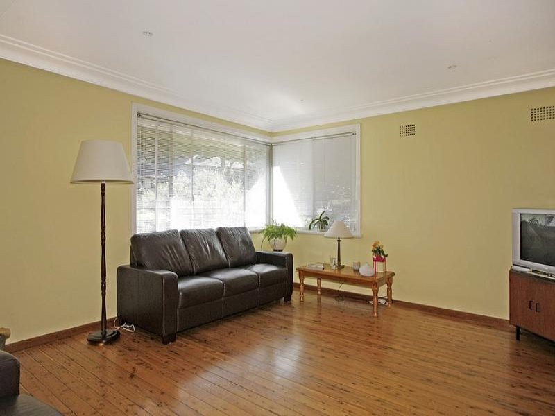 8 Mikarie Place, Kirrawee - Thumbnail 4