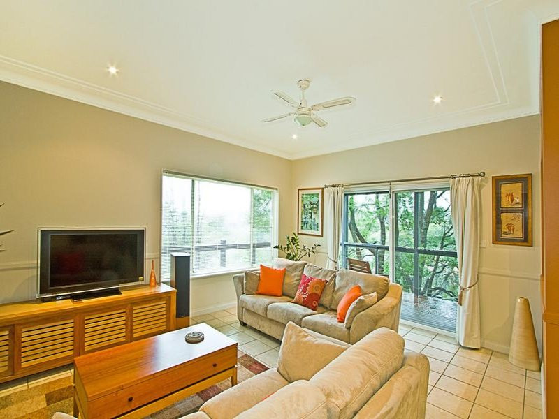 8 Drummond Road, Oyster Bay - Thumbnail 3