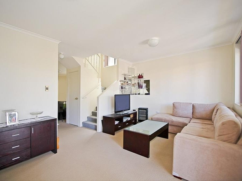 88/465 The Boulevarde (entry via Mokera Avenue), Kirrawee - Thumbnail 3