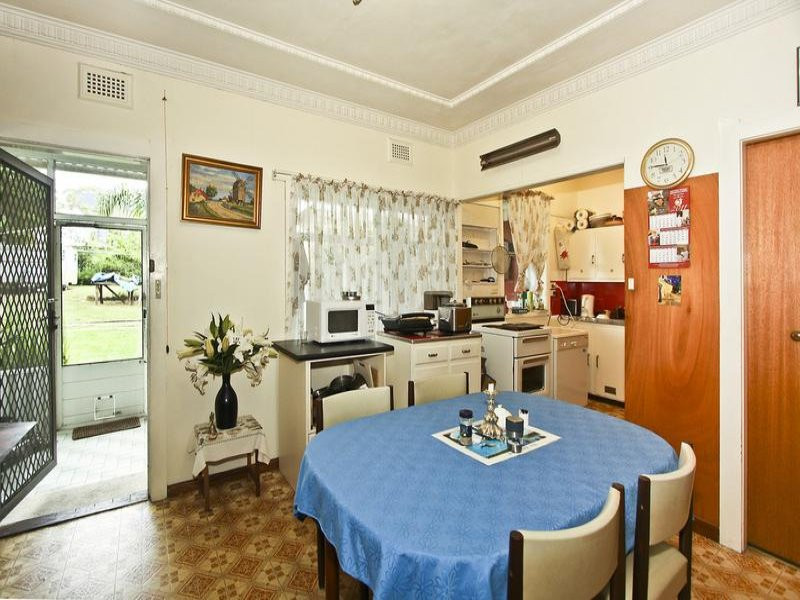 2 Roberts Street, Jannali - Thumbnail 6