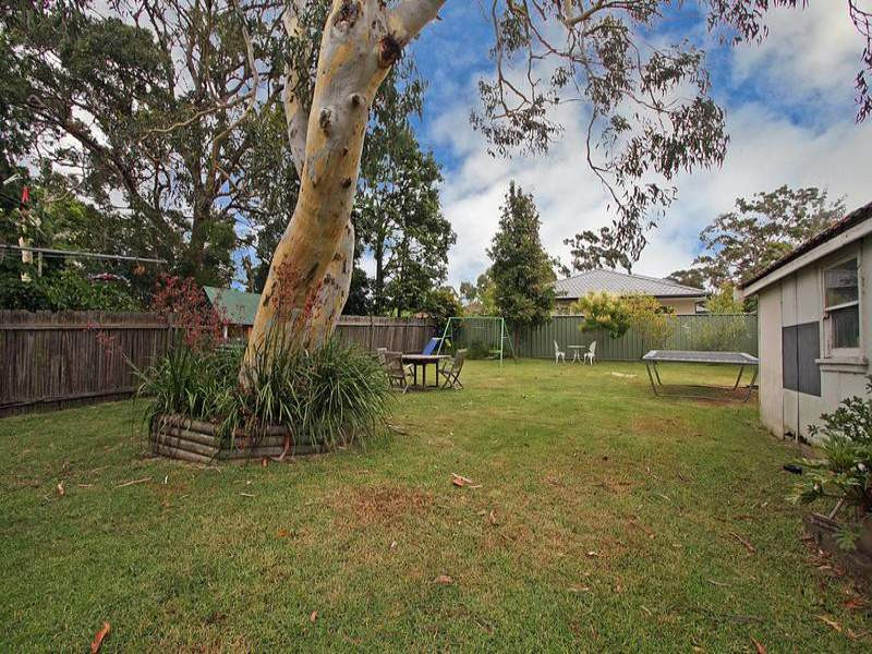 43 Loftus Avenue, Loftus - Thumbnail 2