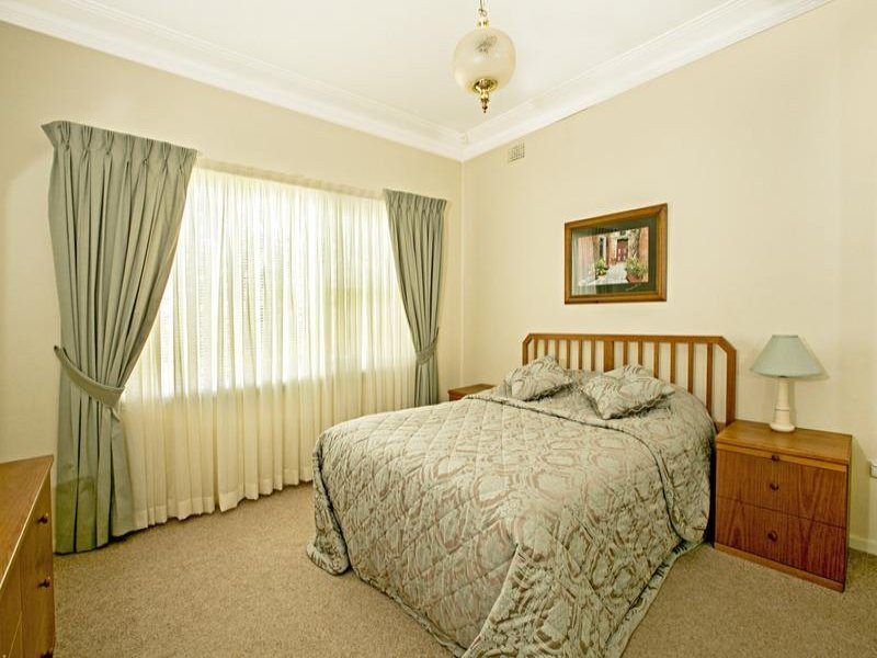 12 Ballar Avenue, Gymea Bay - Thumbnail 7
