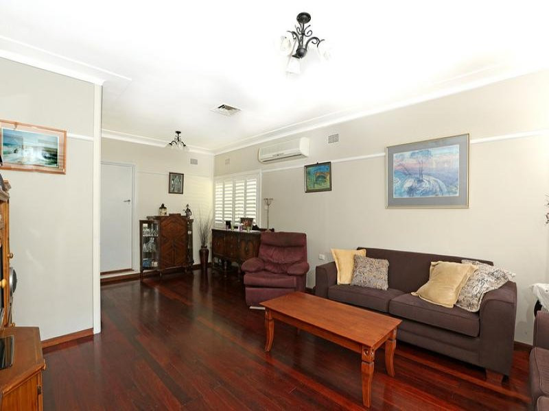 14 Wattle Road, Jannali - Thumbnail 2