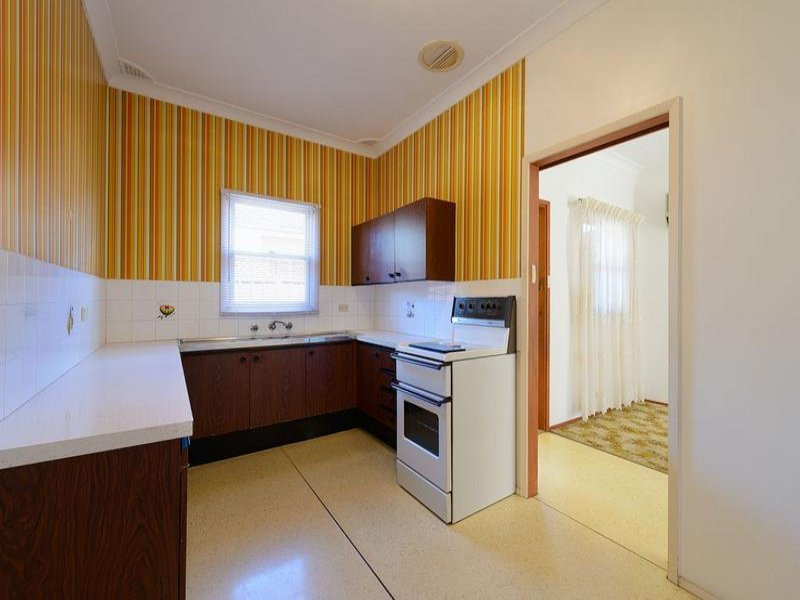 2/10 Walter Street, Sans Souci - Thumbnail 3