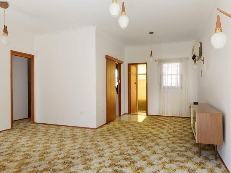 2/10 Walter Street, Sans Souci - Thumbnail 2