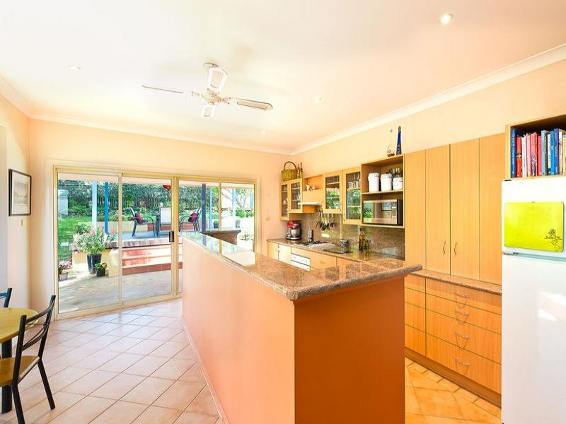 12 Sixth Avenue, Jannali - Thumbnail 2