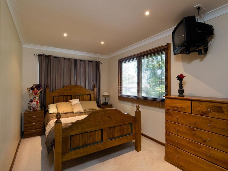 35 Sixth Avenue, Loftus - Thumbnail 5