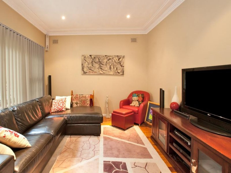 209 Oyster Bay Road, Oyster Bay - Thumbnail 3