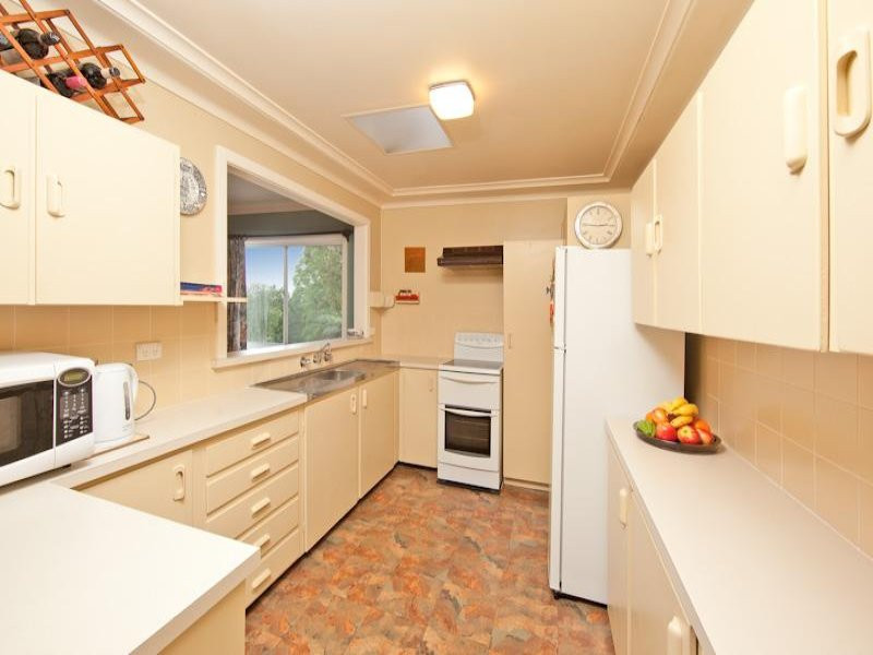 42 Spur Crescent, Loftus - Thumbnail 2