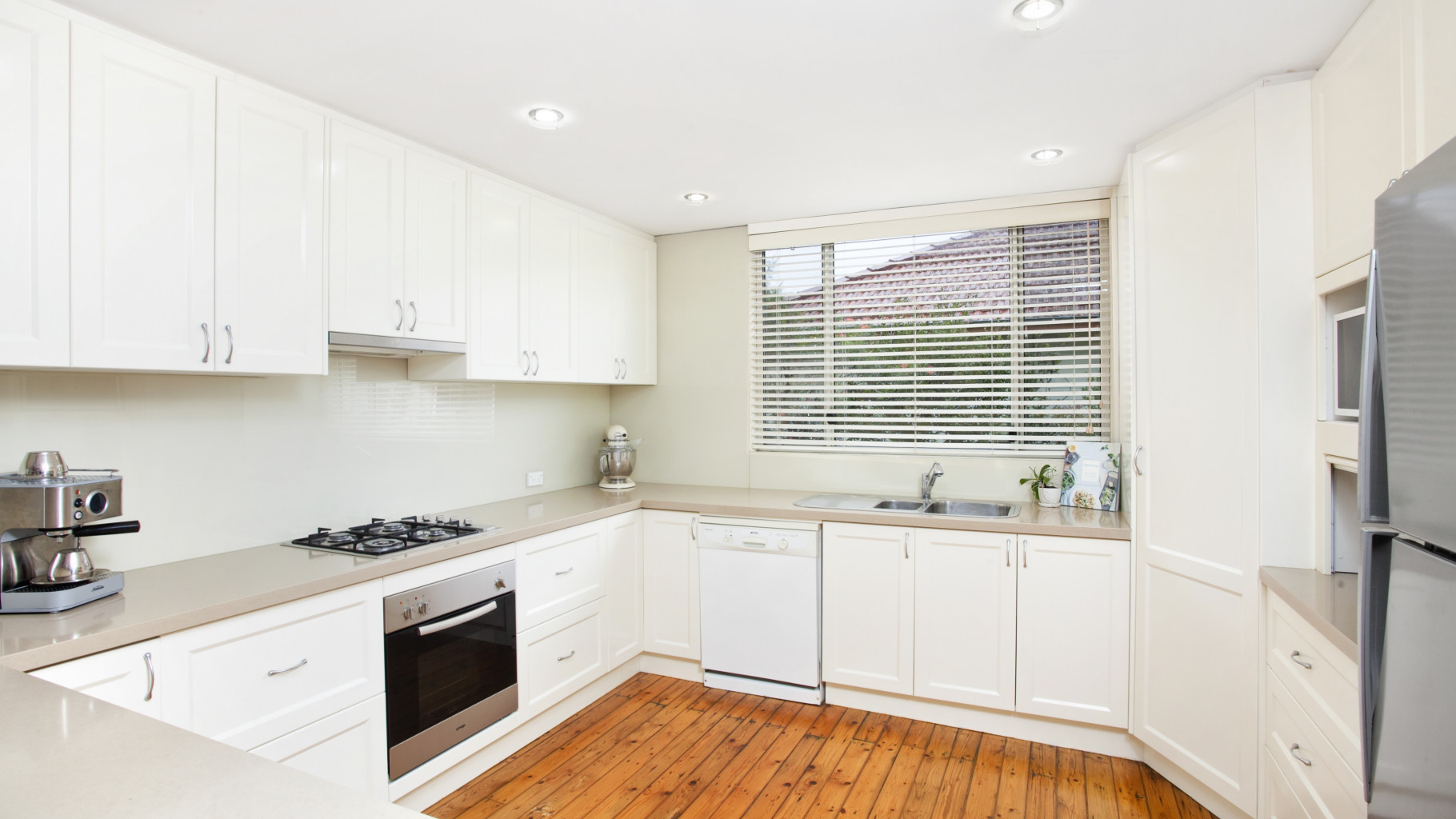 23 Sixth Avenue, Loftus - Thumbnail 2