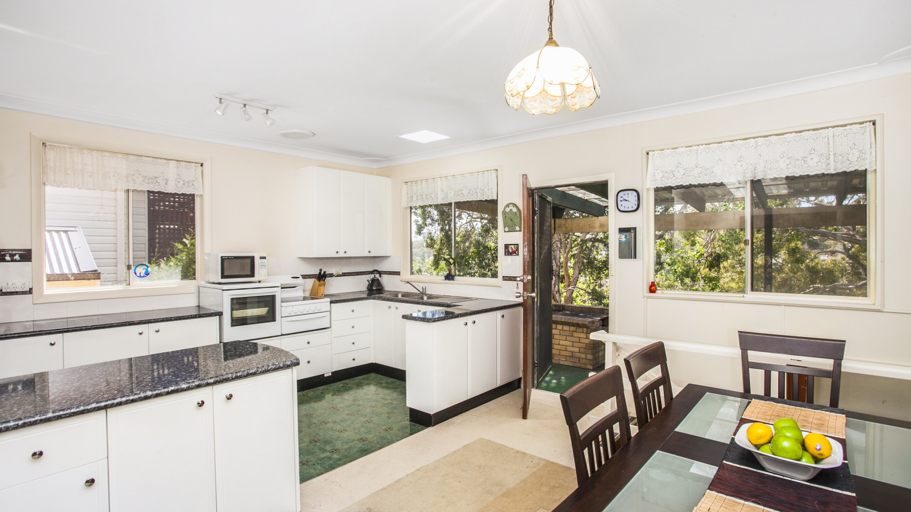 30 Caldarra Avenue, Engadine - Thumbnail 2