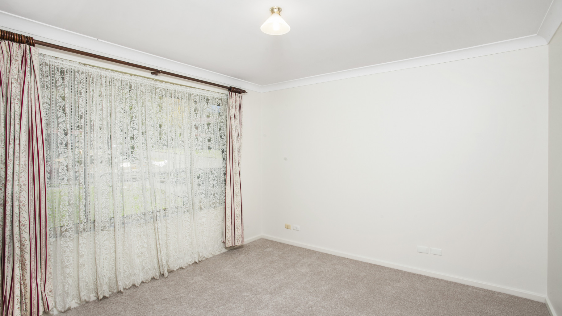 1 Arana Close, Bangor - Thumbnail 4