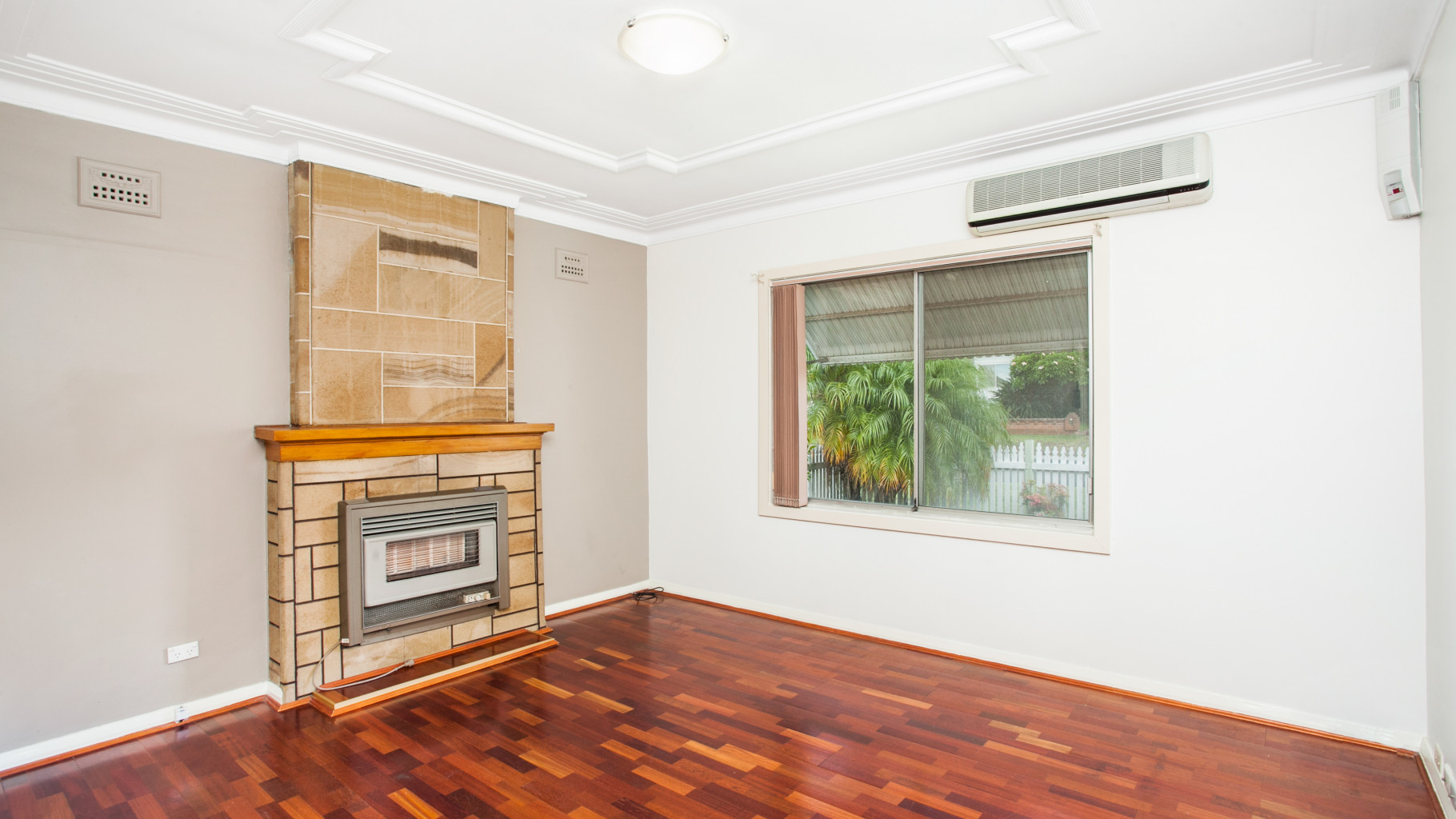 8 Davey Street, Jannali - Thumbnail 2