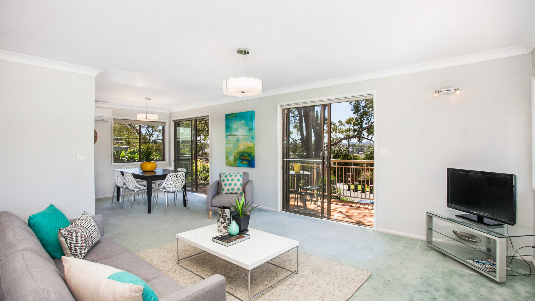 72 Georges River  Crescent, Oyster Bay - Thumbnail 2