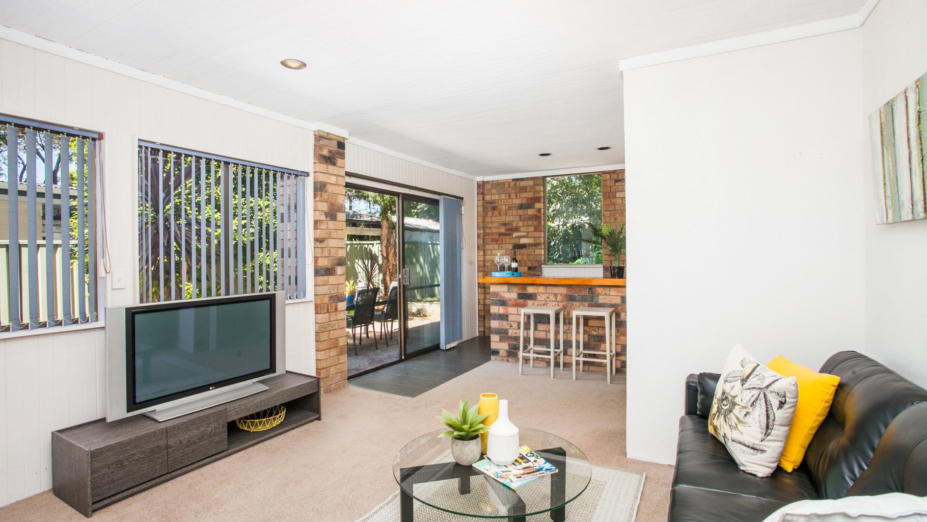 72 Georges River  Crescent, Oyster Bay - Thumbnail 4