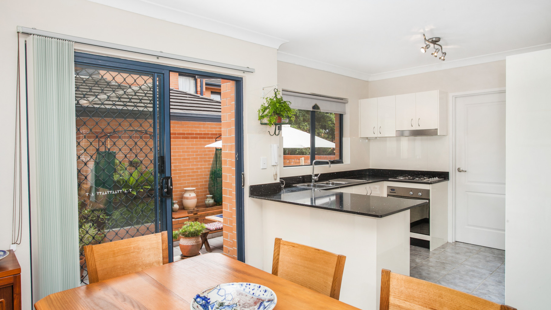 1/19-23 Durbar  Avenue, Kirrawee - Thumbnail 3