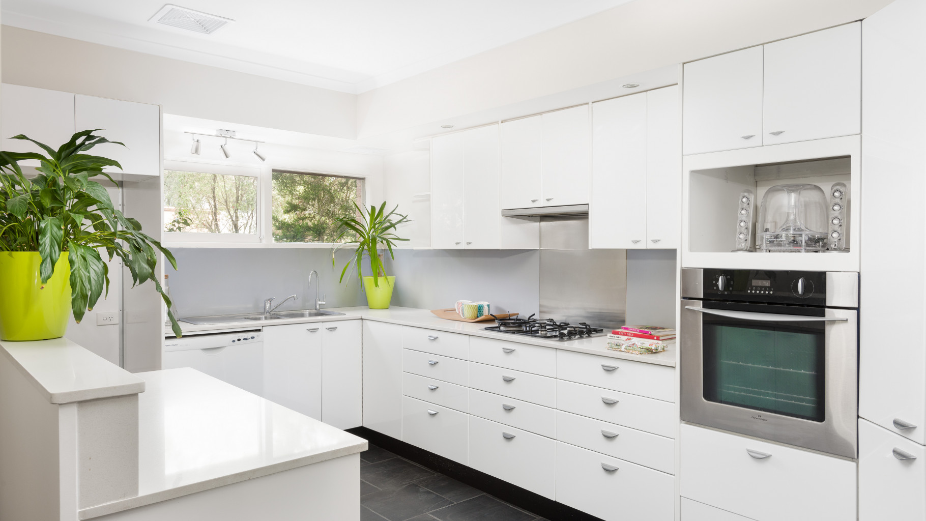 11/113-115 Caravan Head Road, Oyster Bay - Thumbnail 2