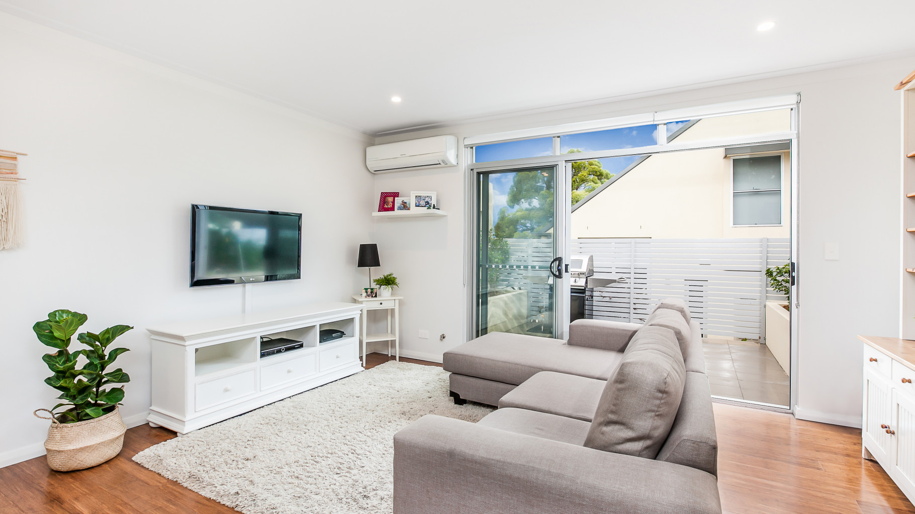 2/68 Wolger Street, Como - Thumbnail 2