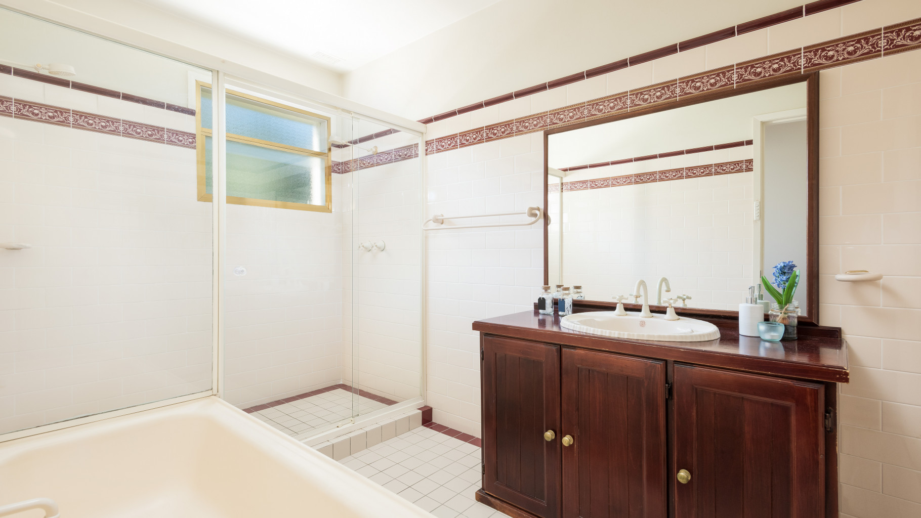 40 Solveig  Crescent, Kareela - Thumbnail 2