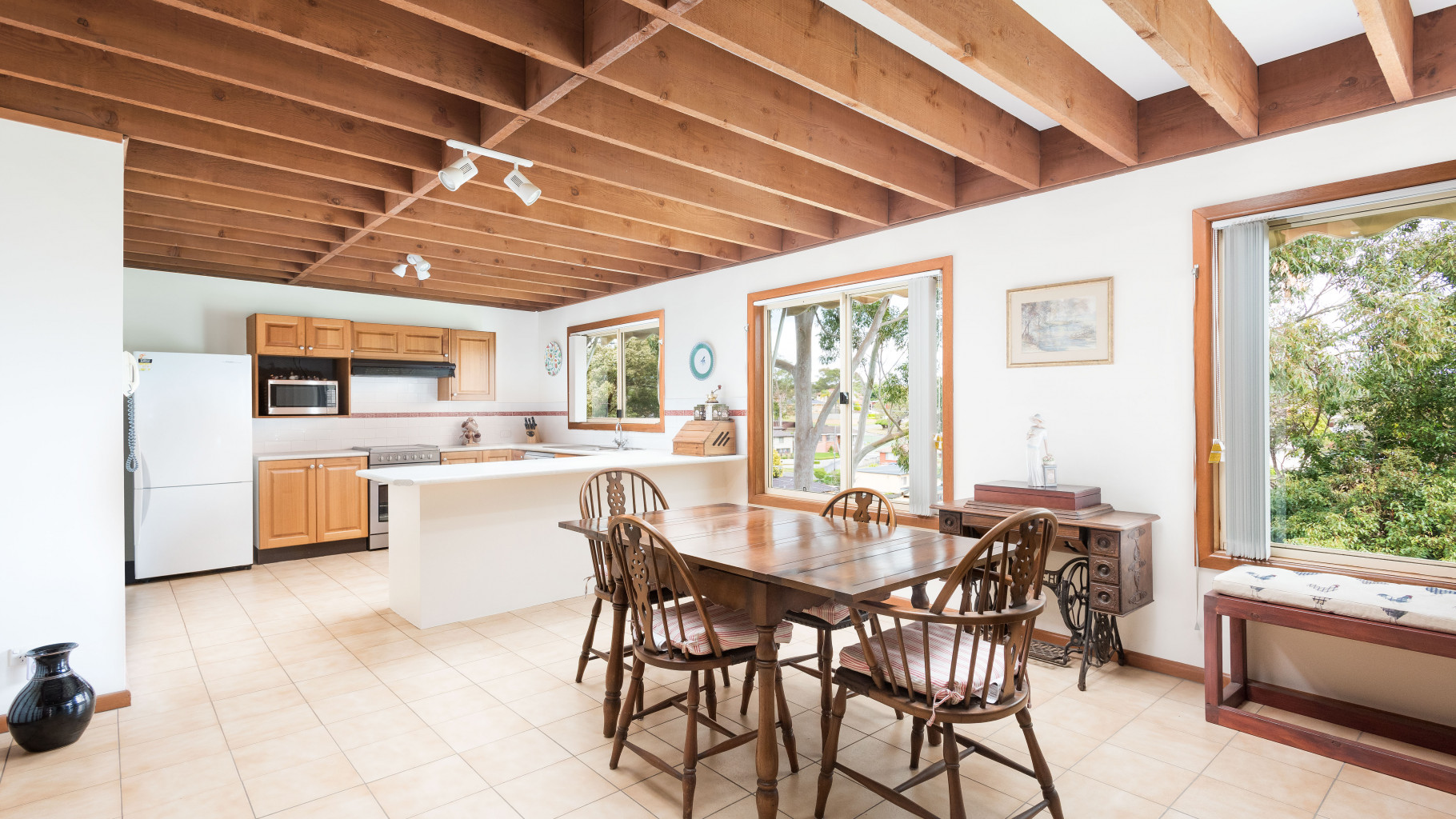 62 Spur  Crescent, Loftus - Thumbnail 2