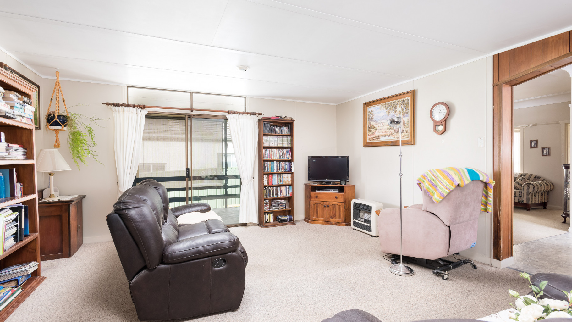 31 Sixth Avenue, Loftus - Thumbnail 3