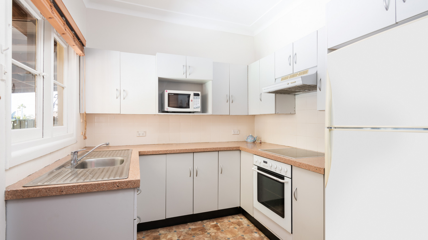 53 Eighth  Avenue, Loftus - Thumbnail 3