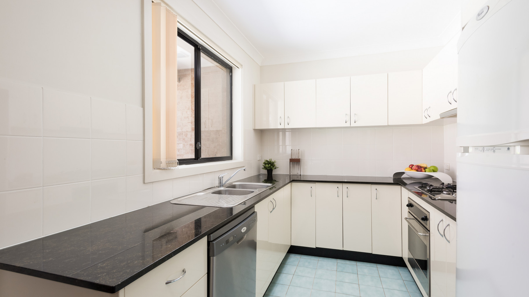2/60-64 Merton Street, Sutherland - Thumbnail 3