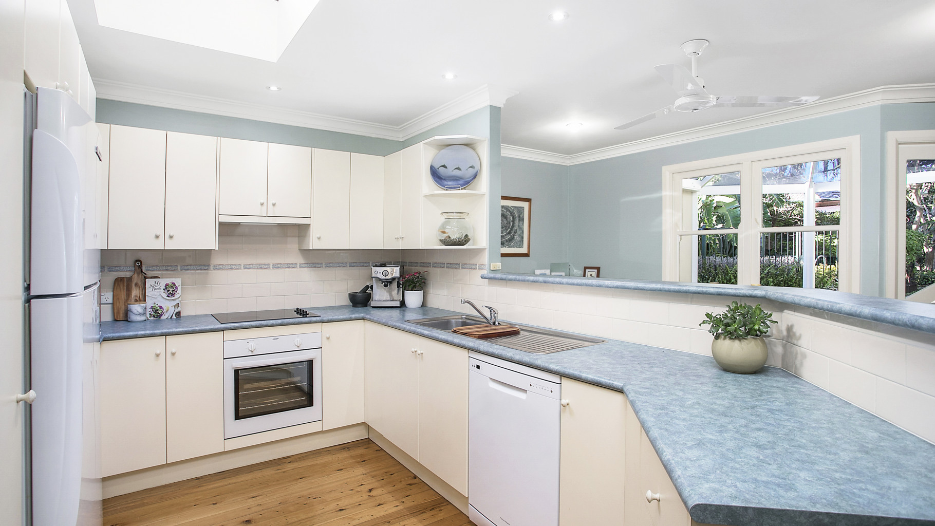 10 Woronora Crescent, Como - Thumbnail 4