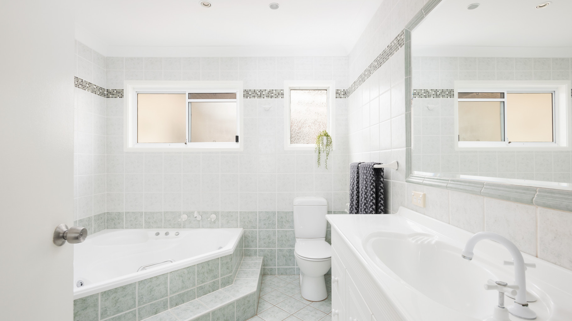 8 Kiewa Place, Kirrawee - Thumbnail 5