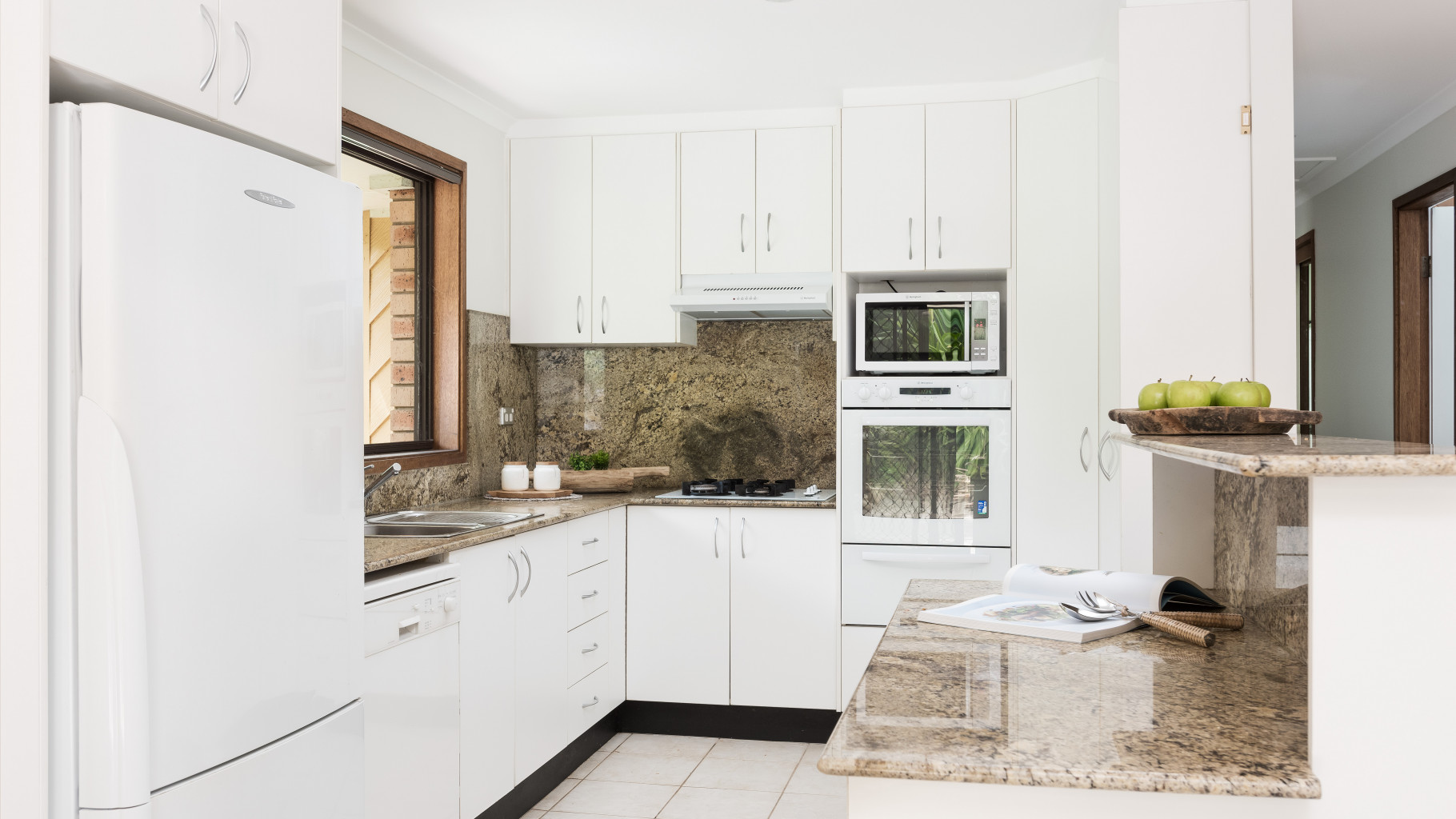 4 Roseneath  Place, Engadine - Thumbnail 7