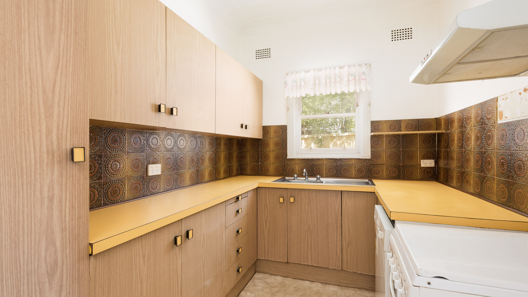 1 Seventh  Avenue, Jannali - Thumbnail 5