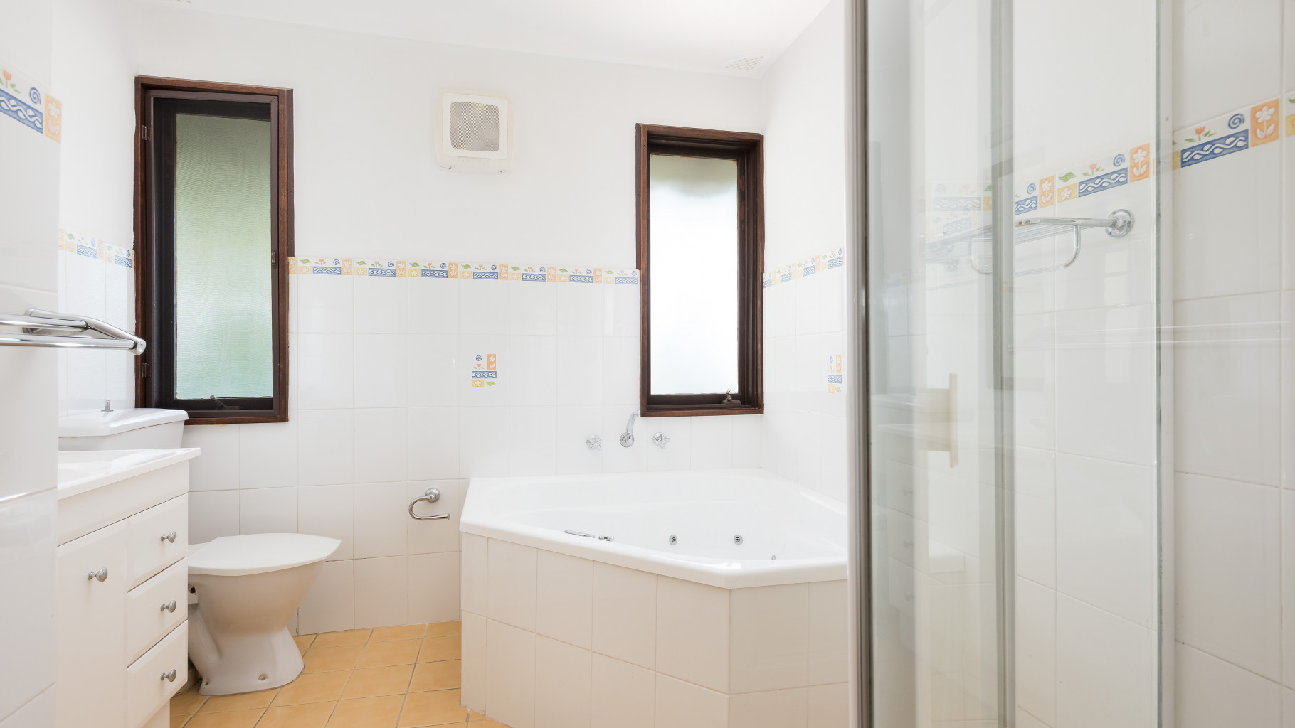 8 Surrey Place, Kareela - Thumbnail 5